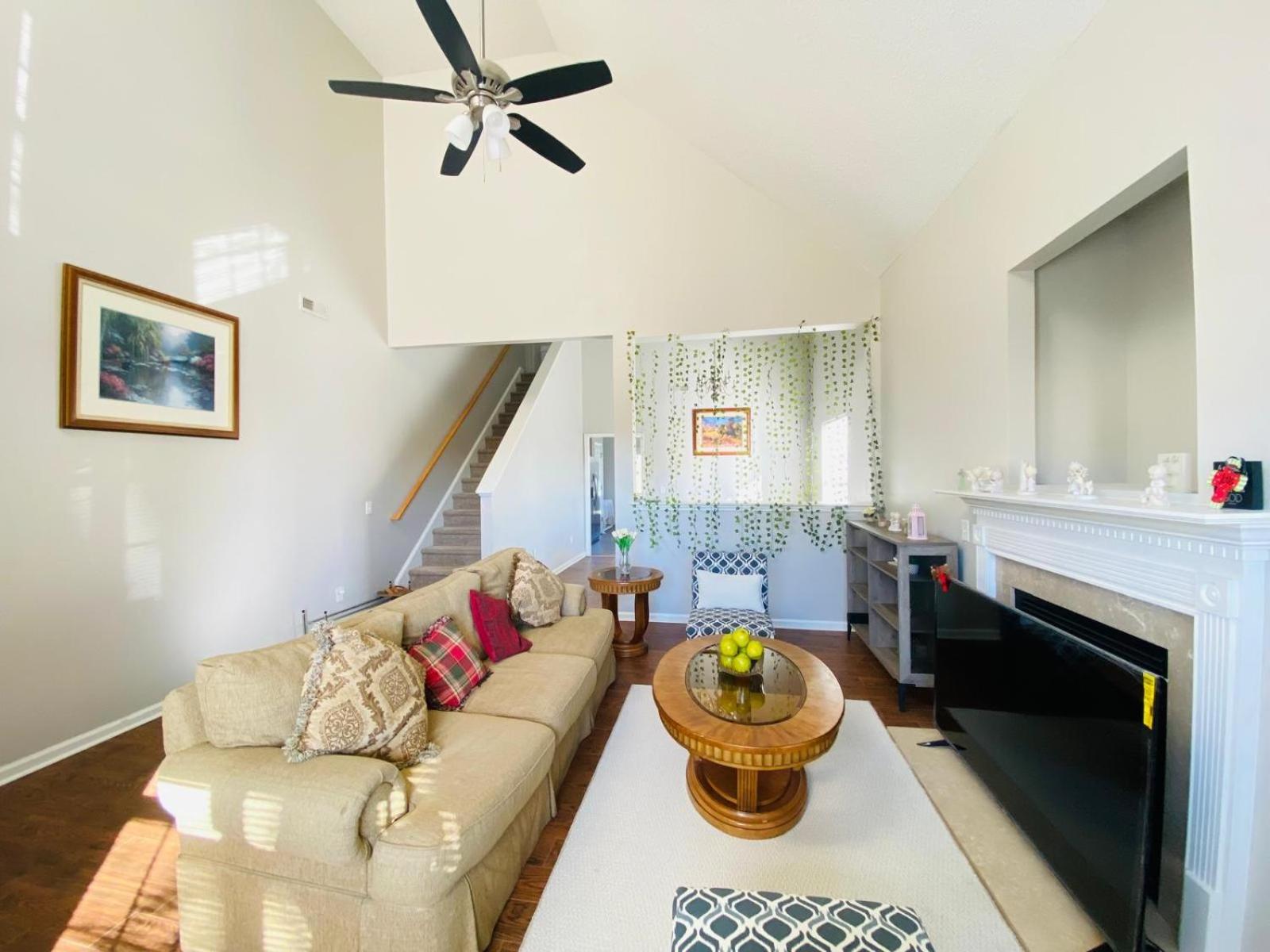 Spacious Room With Shared Bathroom 罗利 外观 照片